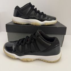 Jordan 11 Retro Low 72-10 Size 5Y (6.5W) Used w/ OG Box 🔥
