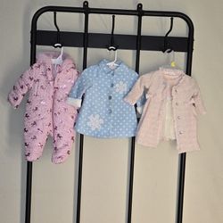 Size between 3, 6 y 9 months