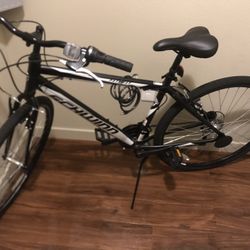 Schwinn Pathway Adult Multi-Use Bike, 18-speed, 700c wheels, Black