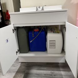New Self Contained Portable Sink Hot & Cold Unit