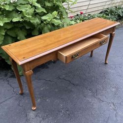 Ethan Allen Heirloom Solid  Maple Console/Sofa table High Quality.