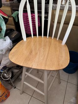 Swivel chair