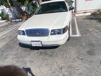 2004 Ford Crown Victoria