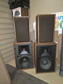 4 Speakers For Sale Must Pick up