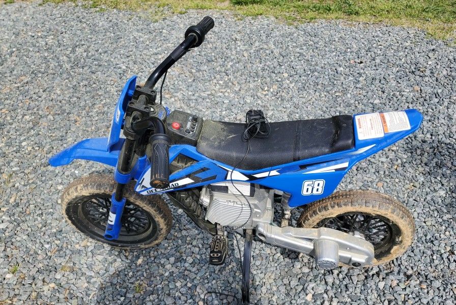 Kids Dirt Bike Like New $75 Was 399