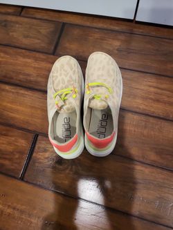 Brand New Hey Dudes, Size 10 In Women's 
