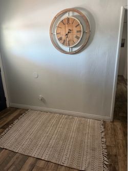 Area rugs clock