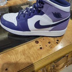Jordan sky J purple