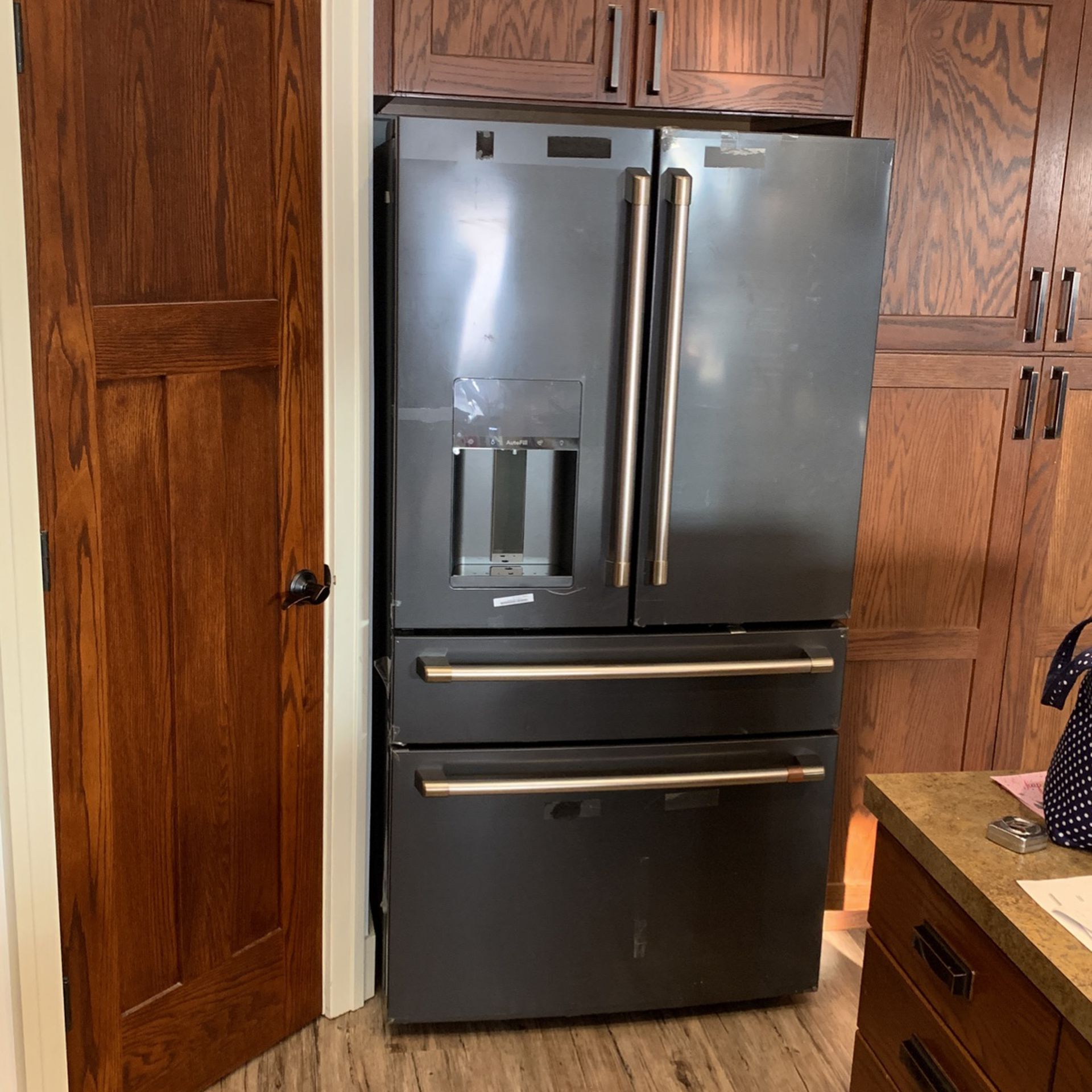 GE Cafe Refrigerator Unused And Wrong Size For Kitchen 