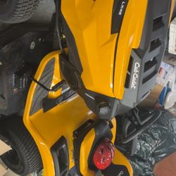 Cub cadet LX 46 XT2 Lawn Mower