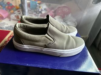 Green vans size 8