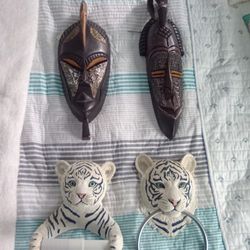 African Mask Toilet Paper Holder 