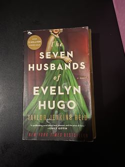 Seven Husbands of Evelyn Hugo by Taylor Jenkins Reid ( Paperback )