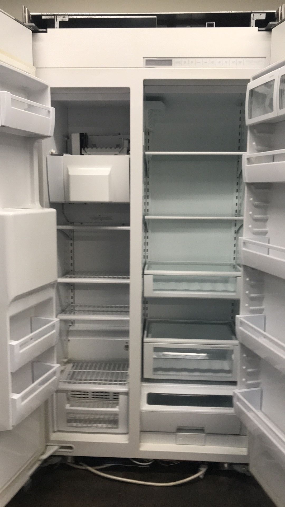 VIKING 42”WIDE BUILT IN SIDE BY SIDE REFRIGERATOR