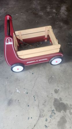 Radio flyer walker wagon
