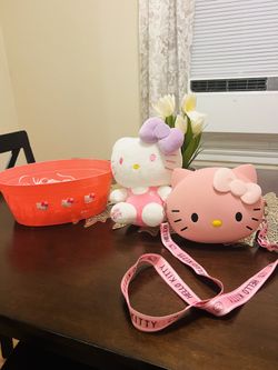 hello Kitty gift basket