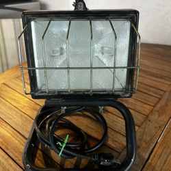 HALOGEN WORK LAMP 