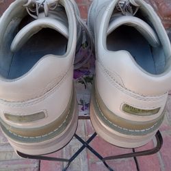 Casual Rock Port Shoes In Nice Cond