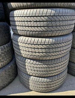 275 50 22 Bridgestone tires Con 80% de Vida Las 4