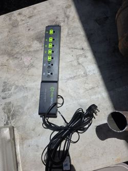 Trickle Star Power Strip