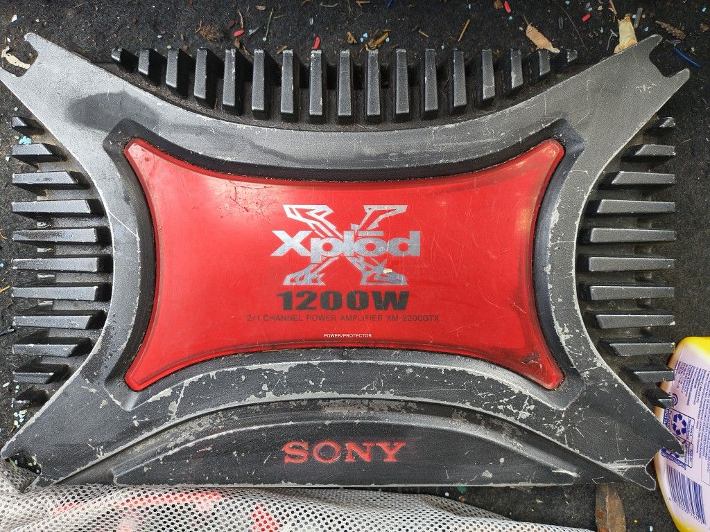 Sony Xplode 1200w Amp