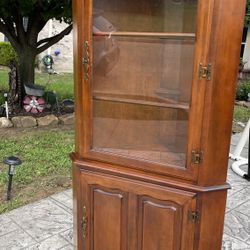 Vintage Tell City Solid maple corner cabinet colonial farmhouse china hutch