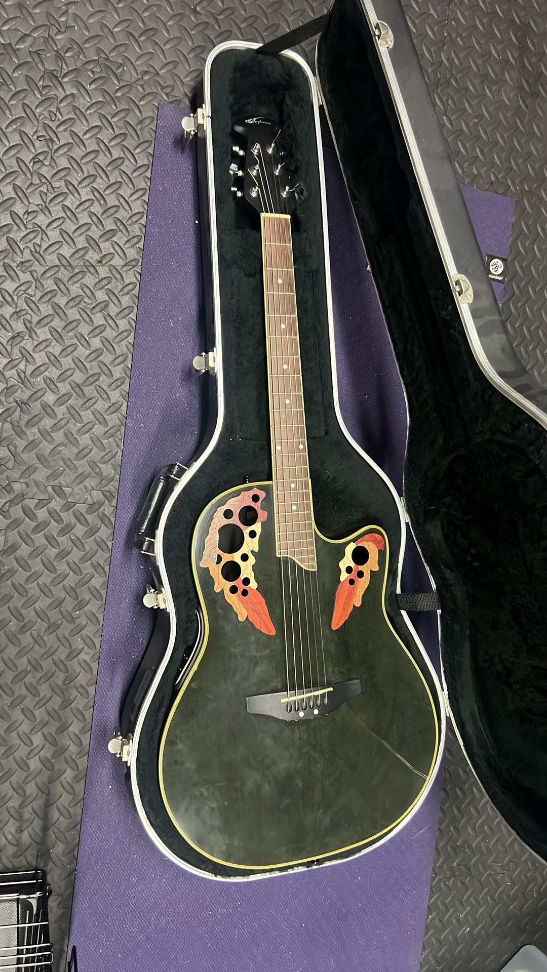 Ovation Applause AE48.  