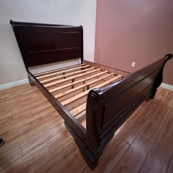 Queen Bedroom Set
