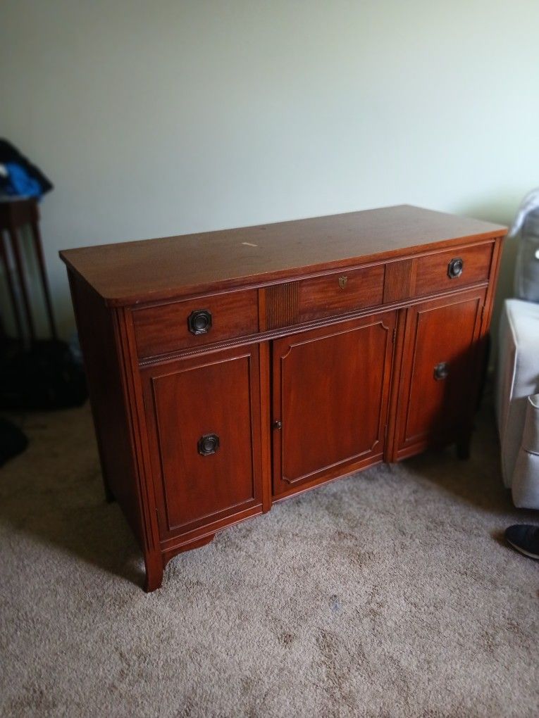 1940's Buffet