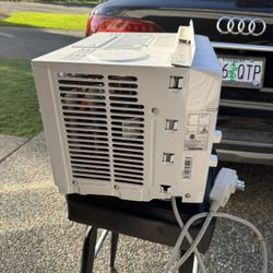 Toshiba air conditioner in perfect condition
