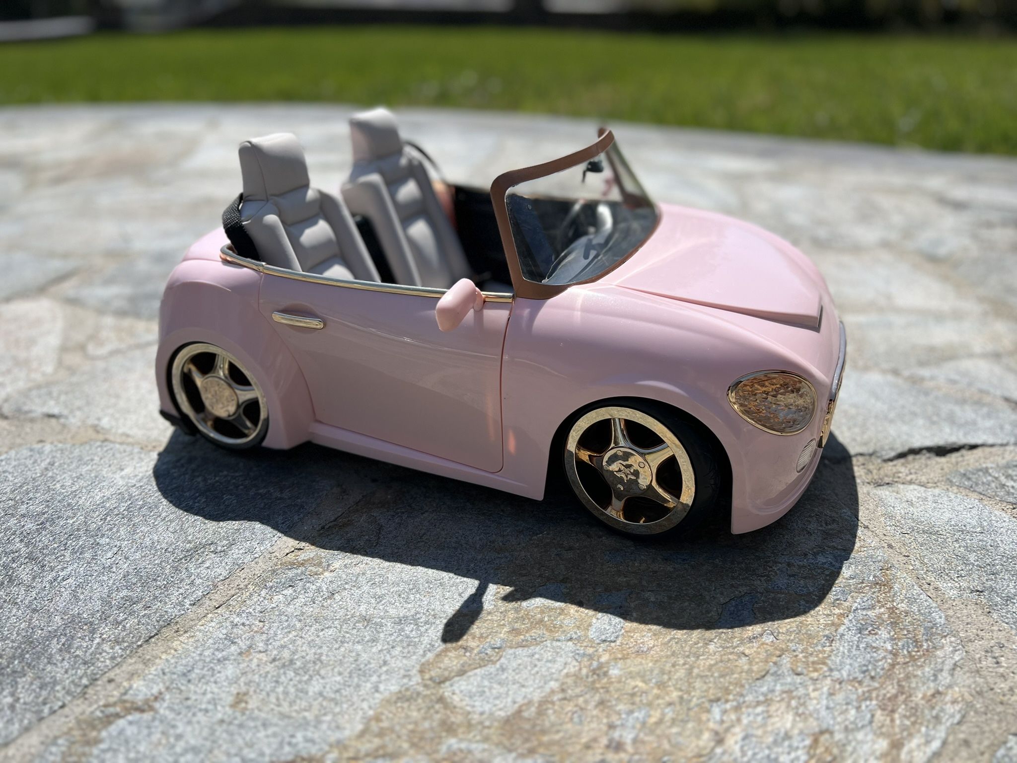 American Girl Truly Me 18-inch Doll Pink Remote-Control Sports Car