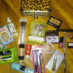 Makeup/eyelashes/makeup Brushes Etc Bundle