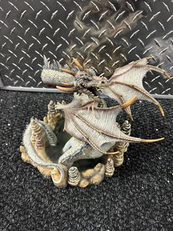 Medium Dragon Statue