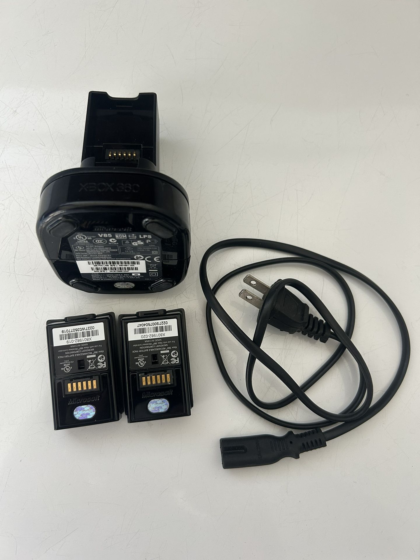 Rechargeable Xbox Battery Snd Charging Dock