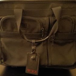 Tumi Wheel-A-Way Deluxe Expandable Computer Briefcase