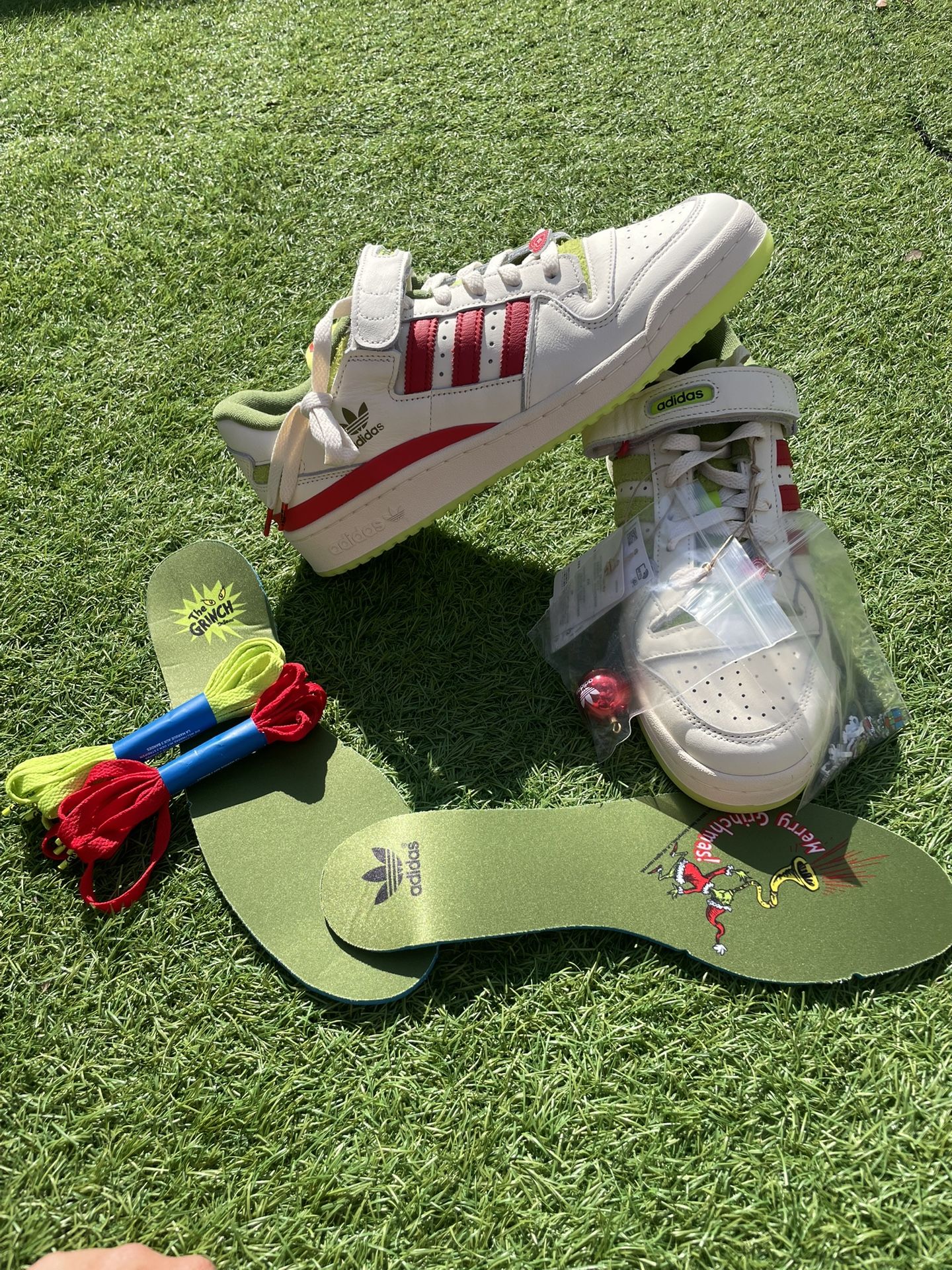Size 9.5 Men / 10.5 Women -adidas Dr. Seuss x Forum Low The Grinch  Cream ID3512