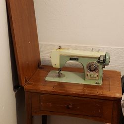 Old Sewing Machine 