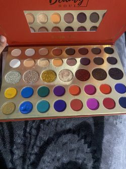 Make Up palette