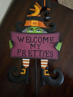 Halloween house or yard Stake, Fun, mint condition never outside $10.00