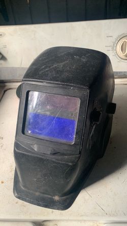 Black Auto-Darkening Welding Helmet