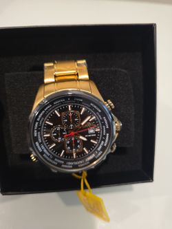 Invicta World Time Chronograph Watch Gold