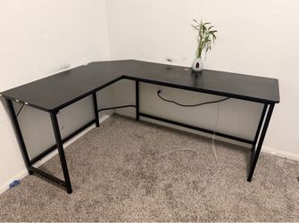 L-Shaped Corner Desk Black