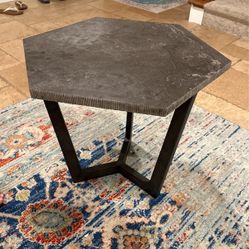 Four hands Hughes Cimp -21 Quintin End Table 