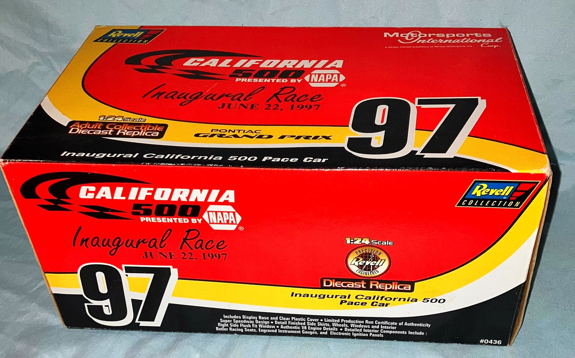 REVELL LARGE DIE CAST RACE CAR NEW IN BOX Certificate of authenticity