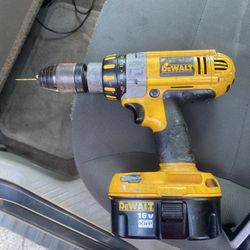 Dewalt Power Drill