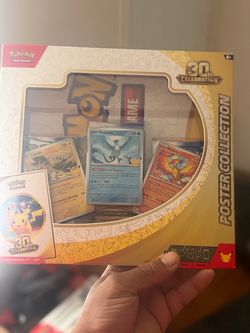 Pokémon TCG 30th Celebration Poster Collection Box