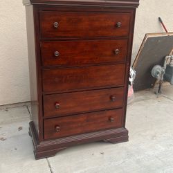 chest of drawers with hidden mirror