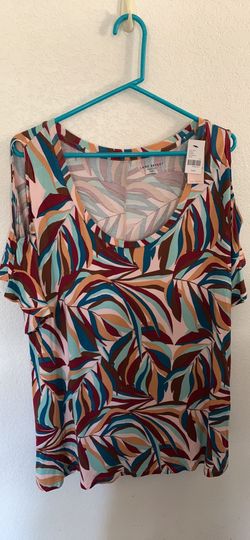 NWT-women’s Swing Tee top size 14/16-Lane Bryant