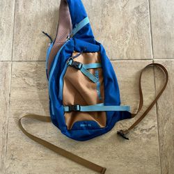 Patagonia Atom 8L Blue/ Brown Sling Shoulder Snap Crossbody Backpack Hiking Bag