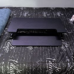 Adjustable Stand Up Desk 